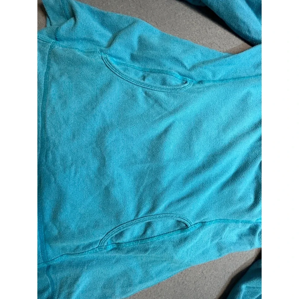 Lululemon Turquoise Blue Ruched Half Zip Hoodie Long Sleeve Thumbholes Size 6-53